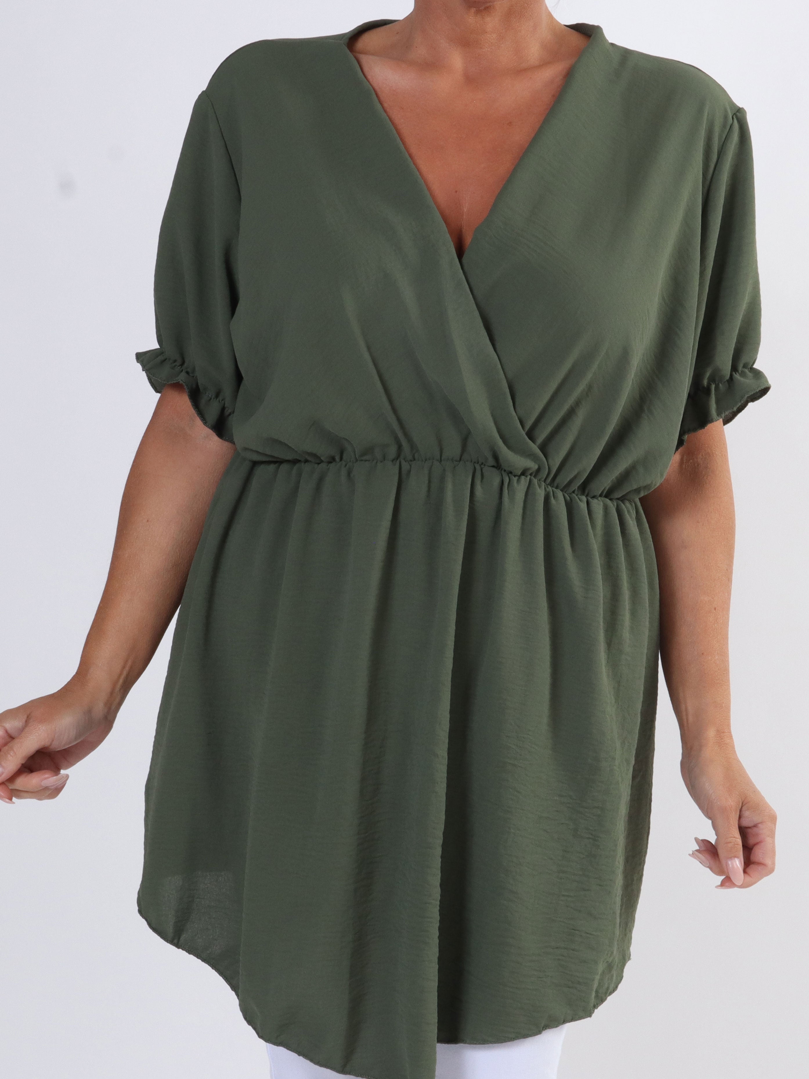 Yda Plain Short Sleeve - Sød plus size bluse med elastik i taljen